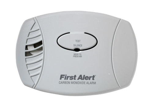 BRK Electronics First Alert CO600B 120V AC Plug-in Electrochemical Carbon Monoxide (CO) Alarm