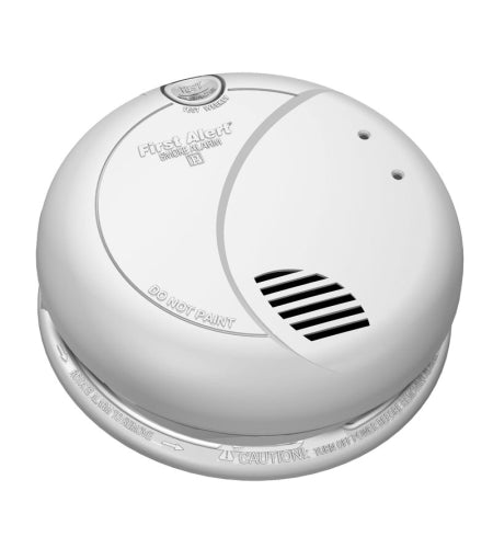 BRK Electronics First Alert 7010 120V AC Hardwired Photoelectric Smoke Alarm (Upgraded to SM100V-AC)