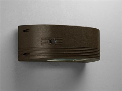 Hubbell Outdoor Lighting WMR-70P6 70W Pulse Start Metal Halide Compact Wall Sonce, 120/277/347V, Radius Shape, Lamp Included, Dark Bronze Finish